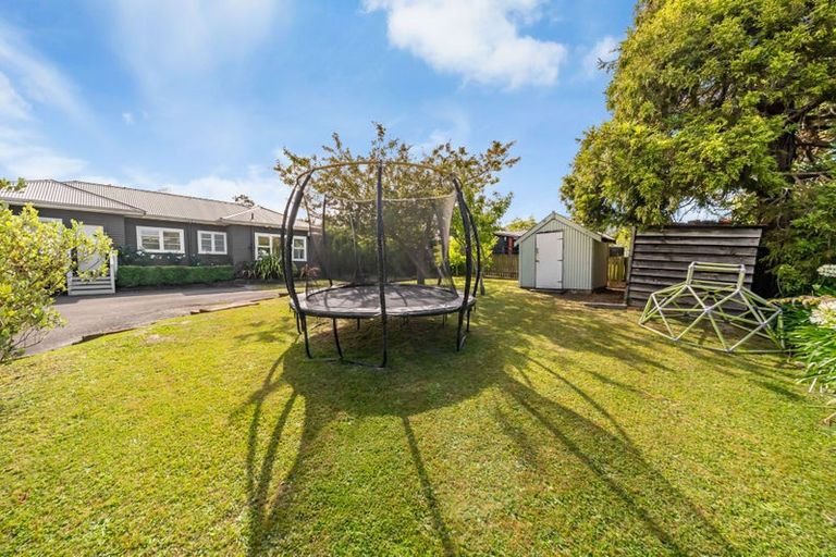 Photo of property in 25 Field Street, Silverstream, Upper Hutt, 5019