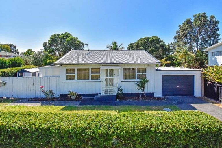 Photo of property in 2/1 Beach Road, Weymouth, Auckland, 2103