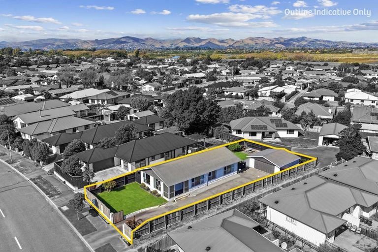 Photo of property in 167 Queenspark Drive, Parklands, Christchurch, 8083