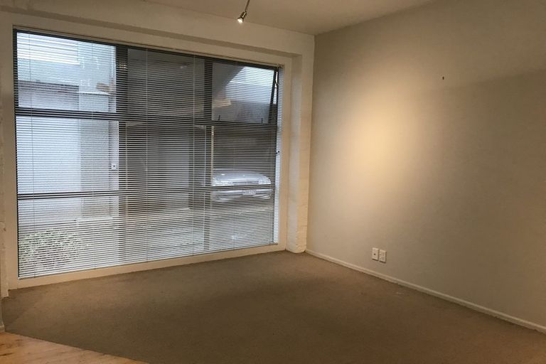 Photo of property in Hopper Street Apartments, 20u5 Hopper Street, Mount Cook, Wellington, 6011