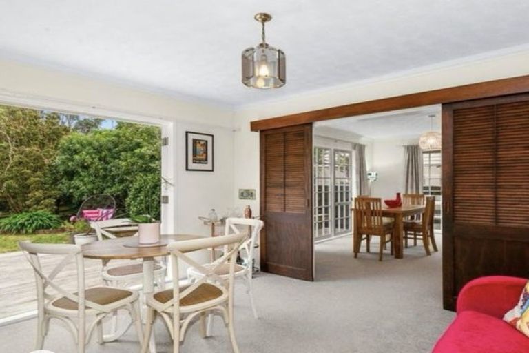 Photo of property in 53 Cambrian Street, Churton Park, Wellington, 6037