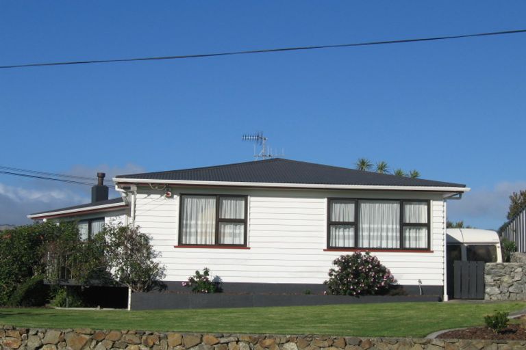 Photo of property in 24 Francis Road, Paraparaumu Beach, Paraparaumu, 5032