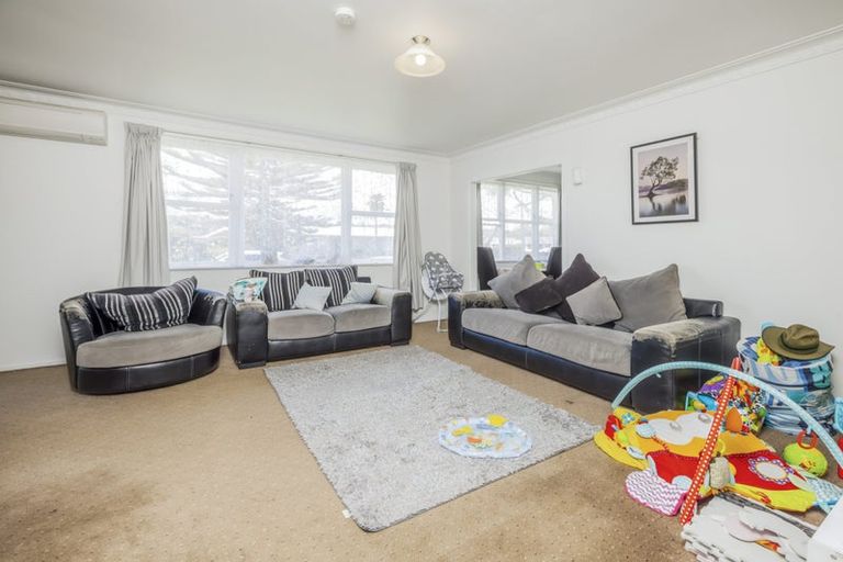 Photo of property in 51 President Avenue, Papakura, 2110