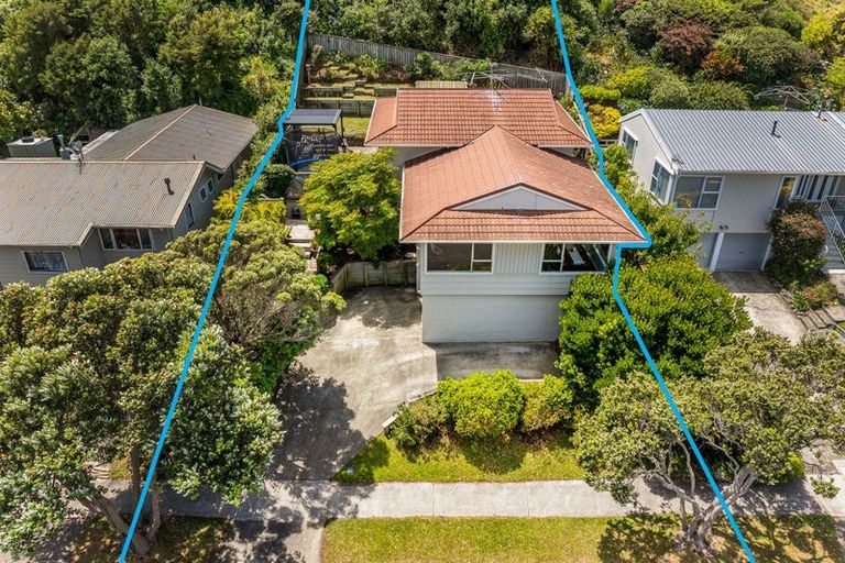Photo of property in 9 Ayton Drive, Whitby, Porirua, 5024