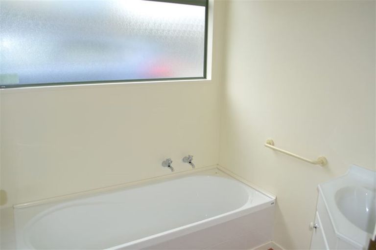 Photo of property in 2/2 Temple Crescent, Gleniti, Timaru, 7910