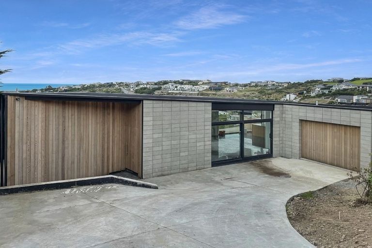 Photo of property in 19 Selleck Street, Mount Pleasant, Christchurch, 8081