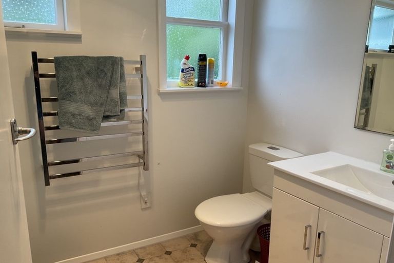 Photo of property in 5 Faris Crescent, Wainuiomata, Lower Hutt, 5014