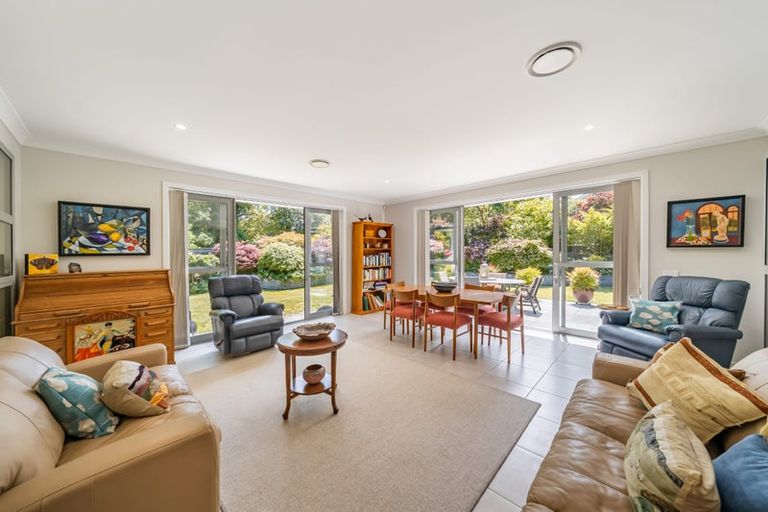 Photo of property in 6 Bateson Way, Heretaunga, Upper Hutt, 5018
