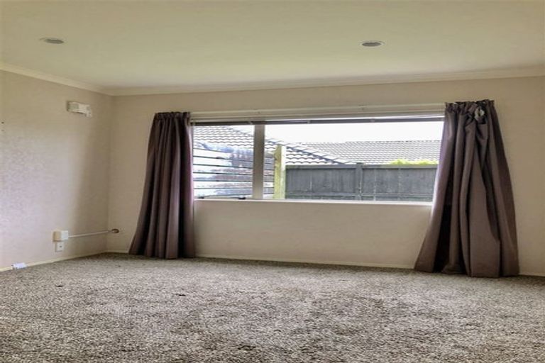 Photo of property in 9 Breon Place, Flat Bush, Auckland, 2016