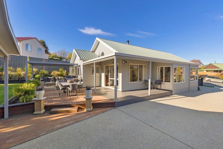 Photo of property in 5 Mount Iron Drive, Wanaka, 9305