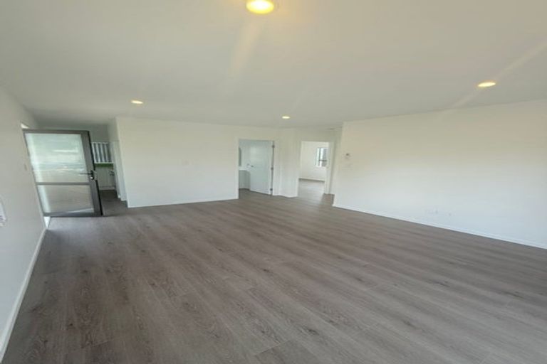 Photo of property in 128 Birkdale Road, Birkdale, Auckland, 0626