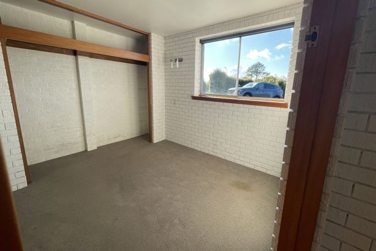 Photo of property in 4 Speedy Crescent, Hillcrest, Auckland, 0627