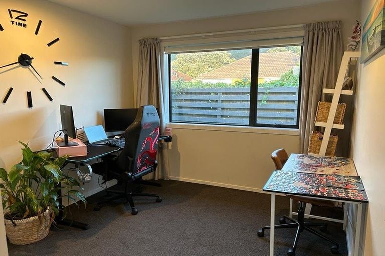 Photo of property in 12 Atiawa Crescent, Waiwhetu, Lower Hutt, 5010