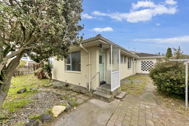 Photo of property in 19 Pandora Street, North New Brighton, Christchurch, 8083