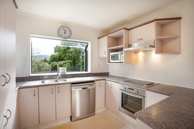 Photo of property in 195 Holborn Drive, Stokes Valley, Lower Hutt, 5019