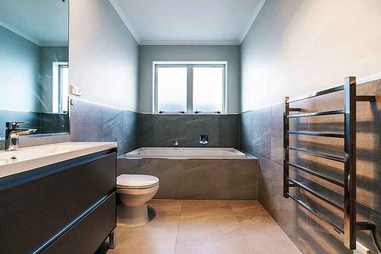 Photo of property in 14 Tyler Davies Drive, Red Beach, 0932