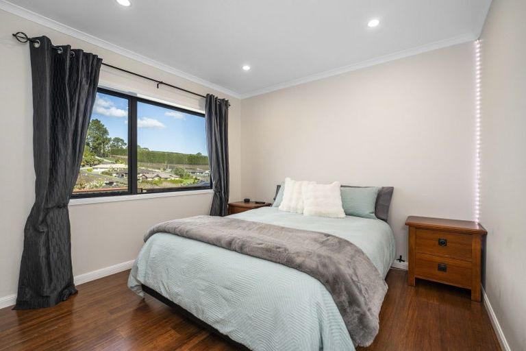 Photo of property in 61 Contour Avenue, Pyes Pa, Tauranga, 3112