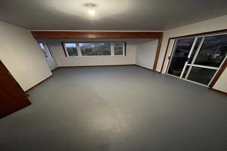 Photo of property in 25 Hutchinson Avenue, New Lynn, Auckland, 0600