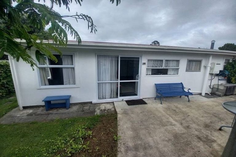 Photo of property in 14 Humphries Street, Greytown, 5712