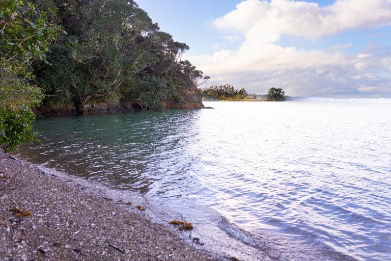 Photo of property in 886 Purerua Road, Te Ti Mangonui, Kerikeri, 0294