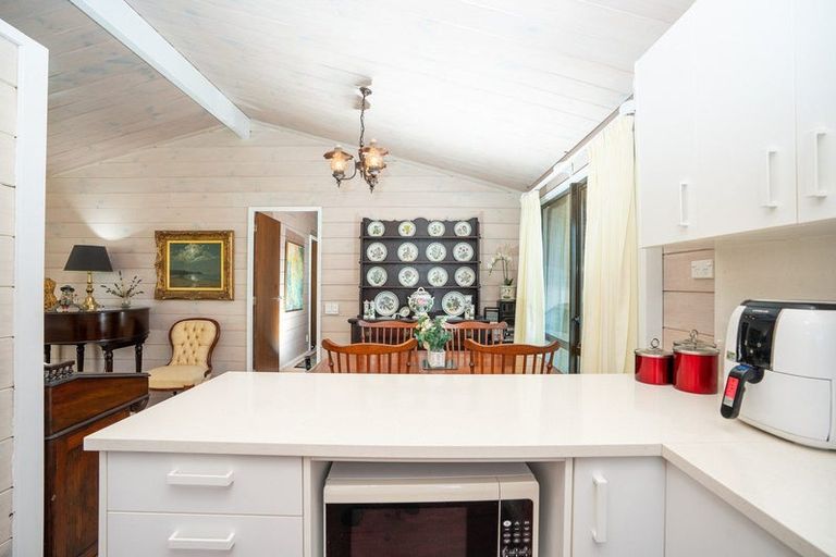 Photo of property in 168 Orangi Kaupapa Road, Northland, Wellington, 6012