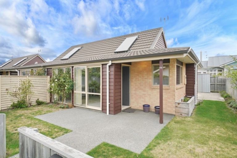 Photo of property in 3 Reeves Road, Rangiora, 7400