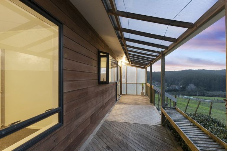 Photo of property in 100 Forestry Road, Riverhead, 0892