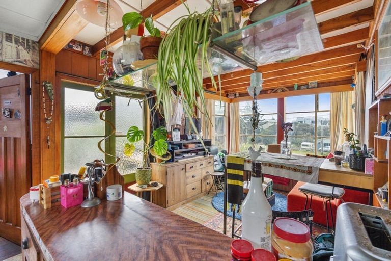 Photo of property in 643 Waitarere Beach Road, Waitarere Beach, Levin, 5510