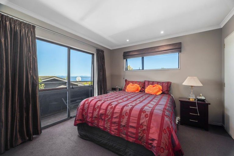 Photo of property in 8 Brunette Drive, Acacia Bay, Taupo, 3330