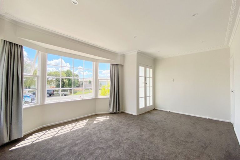Photo of property in 13 Burlington Place, Manurewa, Auckland, 2102