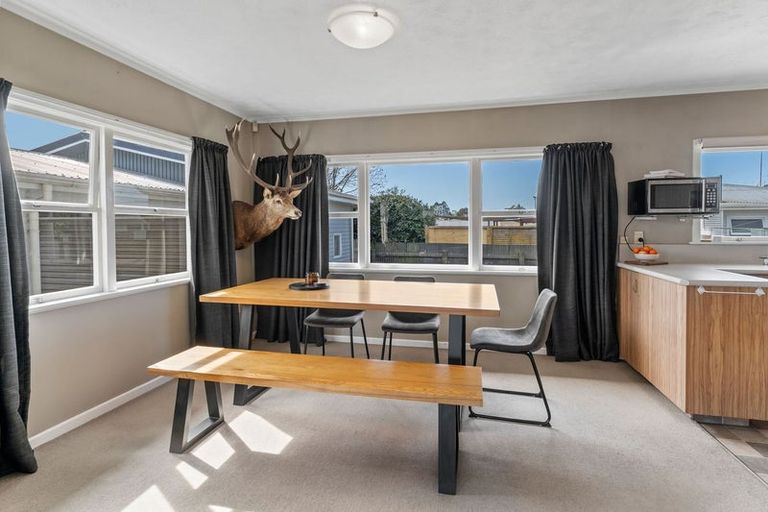 Photo of property in 2 Martin Avenue, Wakefield, 7025