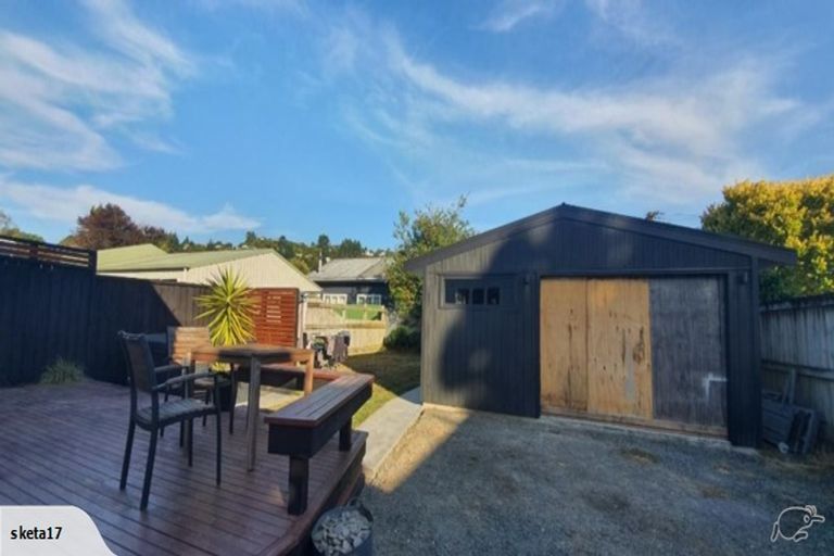 Photo of property in 14 Golf Road, Manor Park, Lower Hutt, 5019