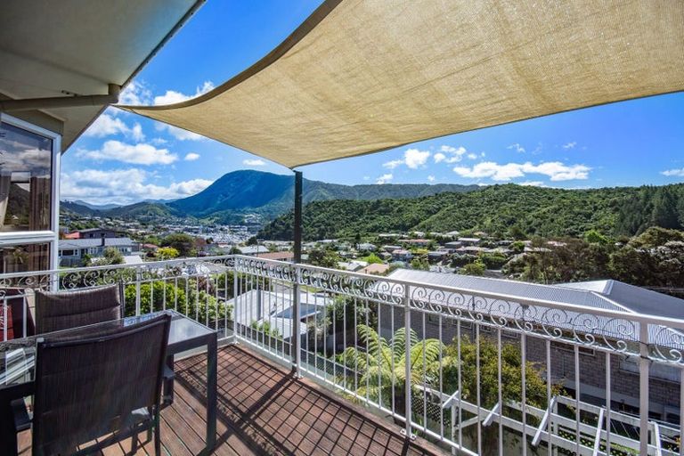 Photo of property in 1 Seymour Street, Picton, 7220