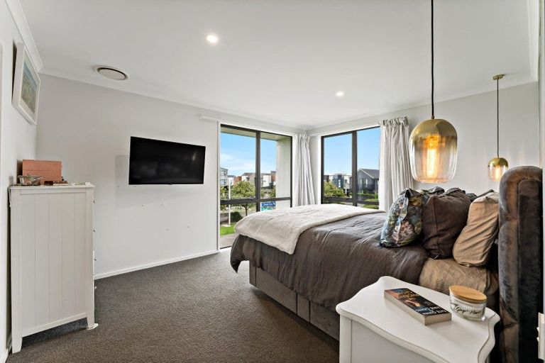 Photo of property in 2 Rangihina Road, Hobsonville, Auckland, 0616