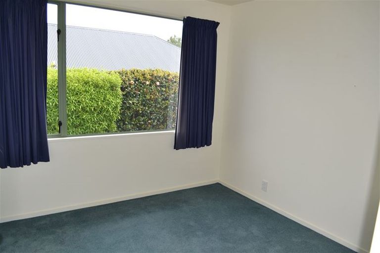 Photo of property in 2/2 Temple Crescent, Gleniti, Timaru, 7910