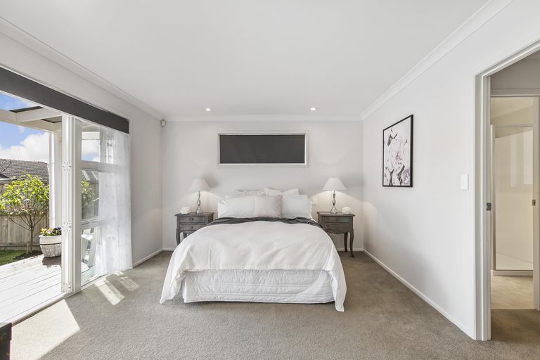 Photo of property in 14 Parsot Place, Pukekohe, 2120