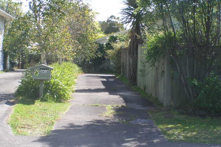 Photo of property in 1/34 Gladstone Road, Northcote, Auckland, 0627
