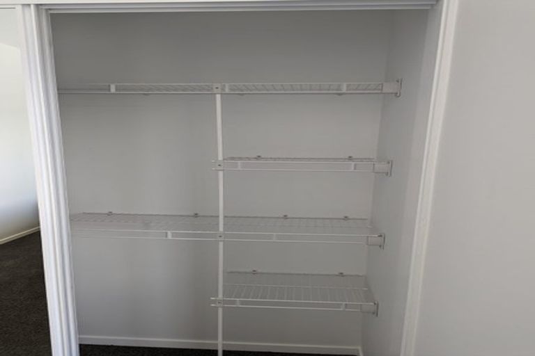 Photo of property in 73 Te Puketoka Lane, Mangere, 2022