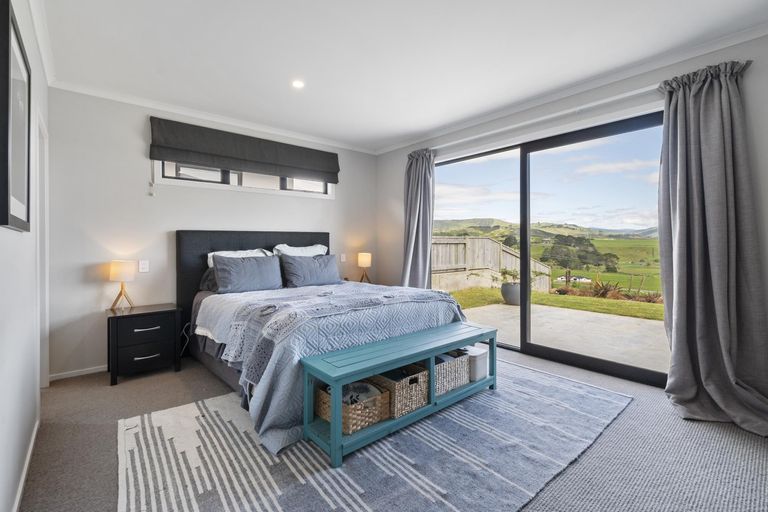 Photo of property in 32 Varsity Heights, Fitzherbert, Palmerston North, 4410