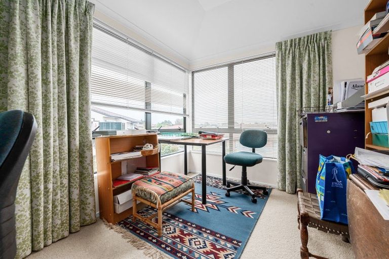 Photo of property in 62 Grosvenor Gardens, Flagstaff, Hamilton, 3210