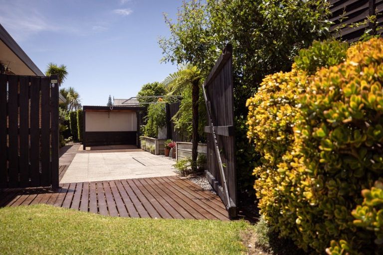 Photo of property in 16 Pacific View Road, Papamoa Beach, Papamoa, 3118
