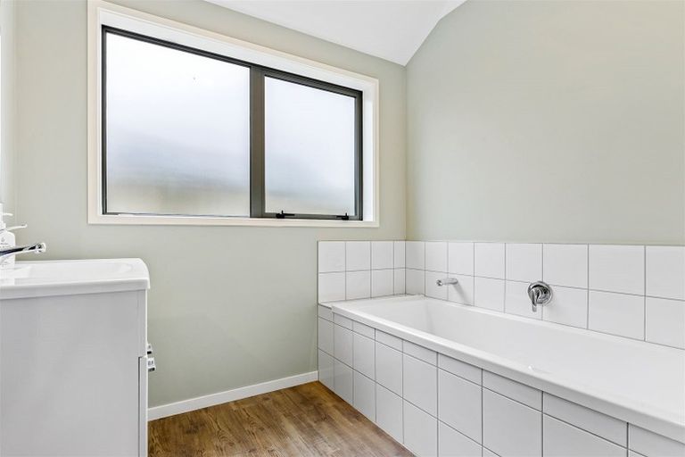 Photo of property in 23 Lewis Crescent, Rolleston, 7614