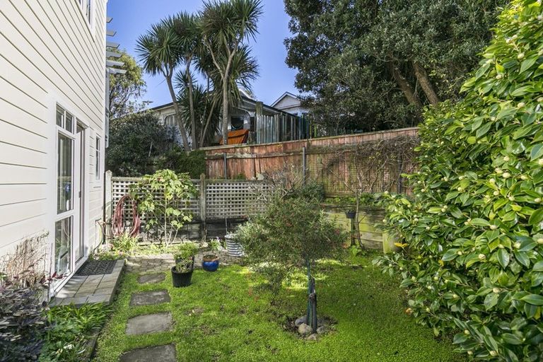 Photo of property in Colombo St Apartments, 13/10 Colombo Street, Newtown, Wellington, 6021