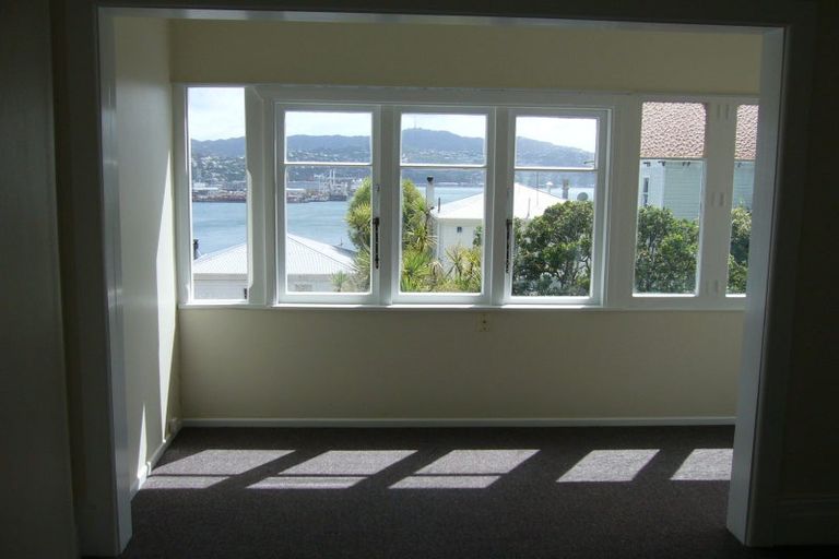 Photo of property in 6 Telford Terrace, Oriental Bay, Wellington, 6011