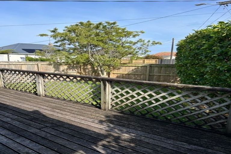 Photo of property in 21 Ridd Street, Lynmouth, New Plymouth, 4310