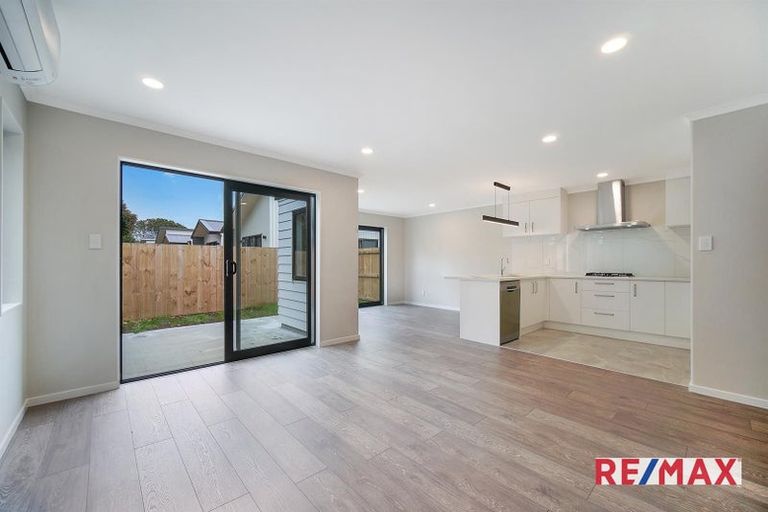 Photo of property in 33 Combat Street, Papakura, 2110