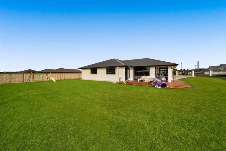 Photo of property in 12 Biron Place, Stratford, 4332