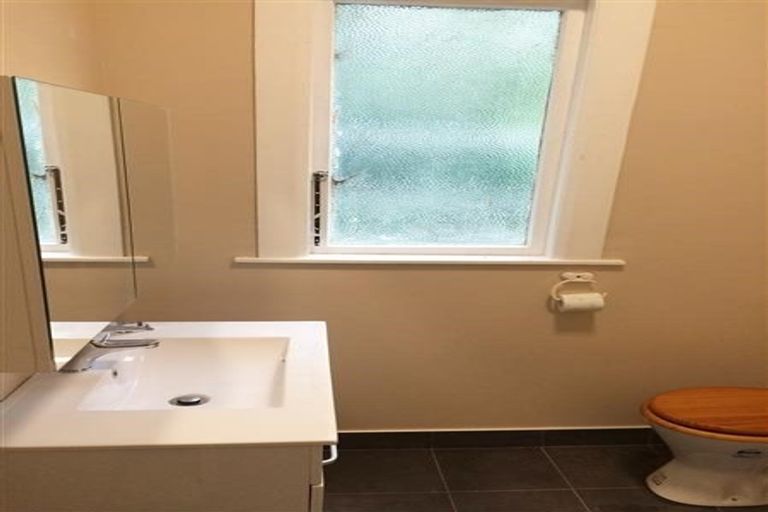 Photo of property in 105 Te Anau Road, Hataitai, Wellington, 6021