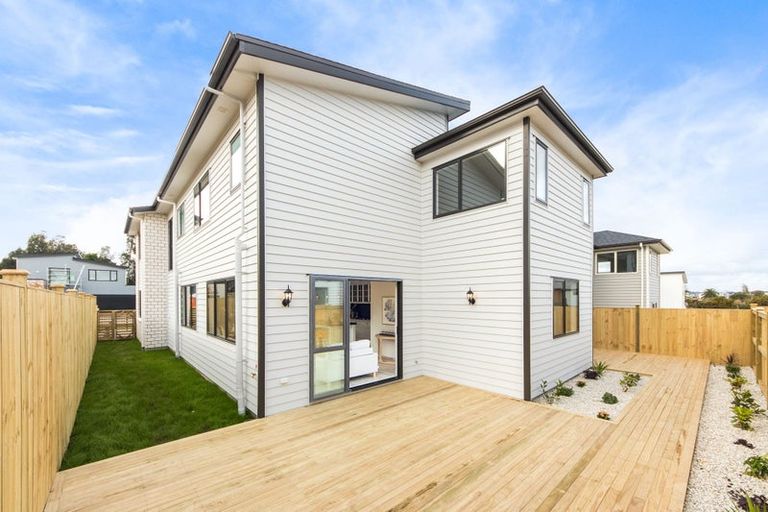 Photo of property in 19 Thomas Rielly Avenue, Hobsonville, Auckland, 0616