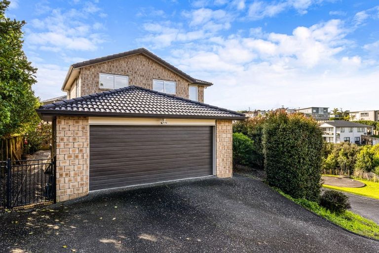 Photo of property in 114 Grand Drive, Orewa, 0931